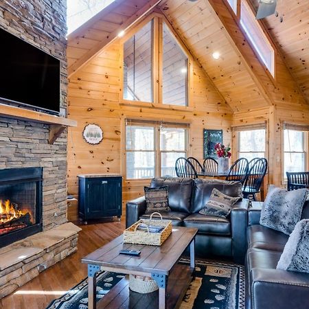 Blue Ridge Bear Bungalow ภายนอก รูปภาพ