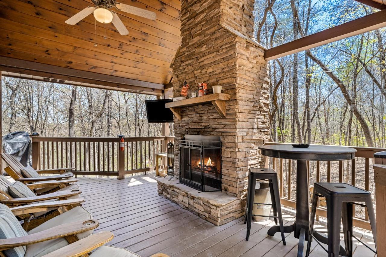 Blue Ridge Bear Bungalow ภายนอก รูปภาพ