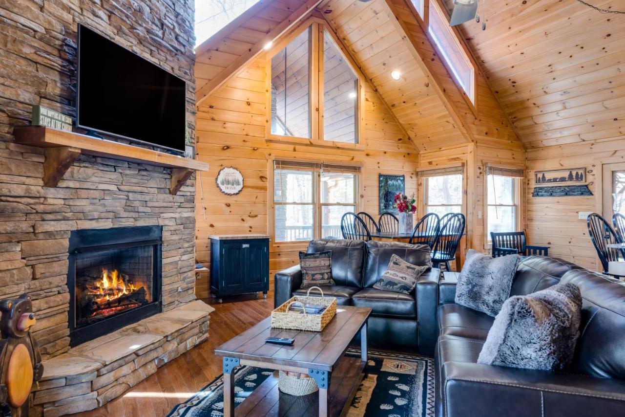 Blue Ridge Bear Bungalow ภายนอก รูปภาพ