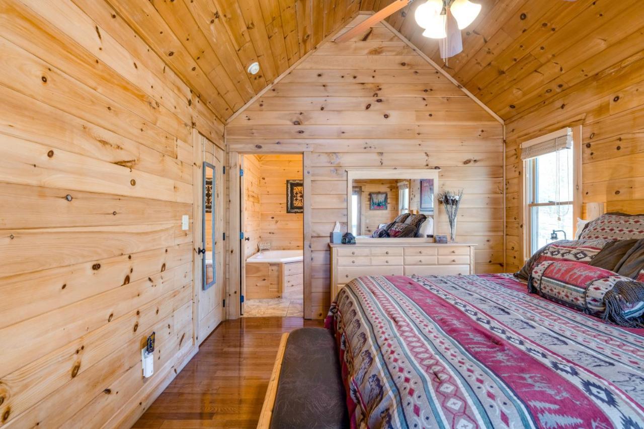 Blue Ridge Bear Bungalow ภายนอก รูปภาพ