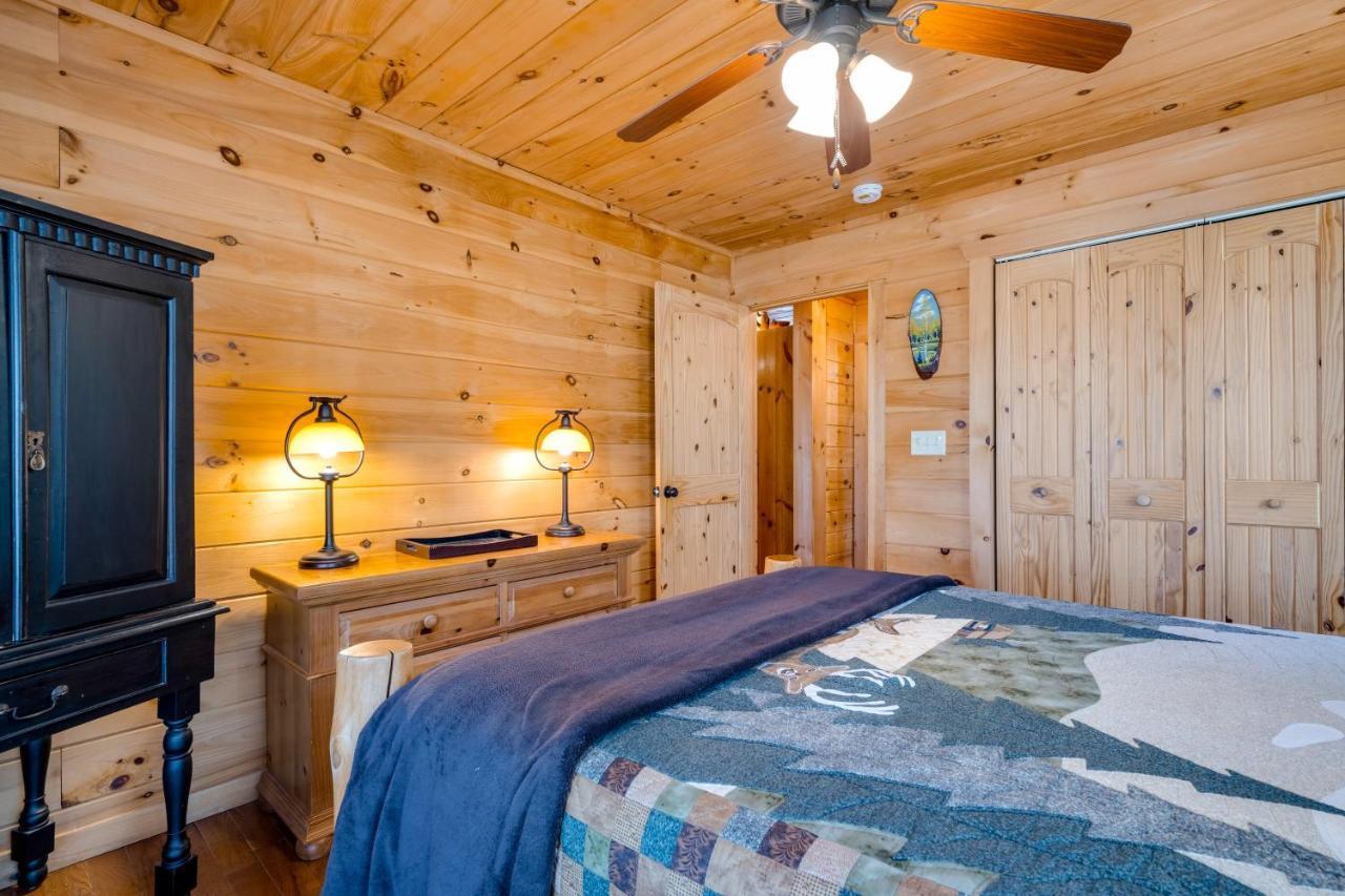 Blue Ridge Bear Bungalow ภายนอก รูปภาพ
