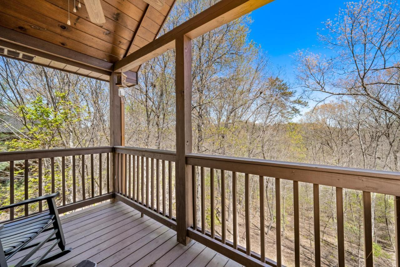 Blue Ridge Bear Bungalow ภายนอก รูปภาพ