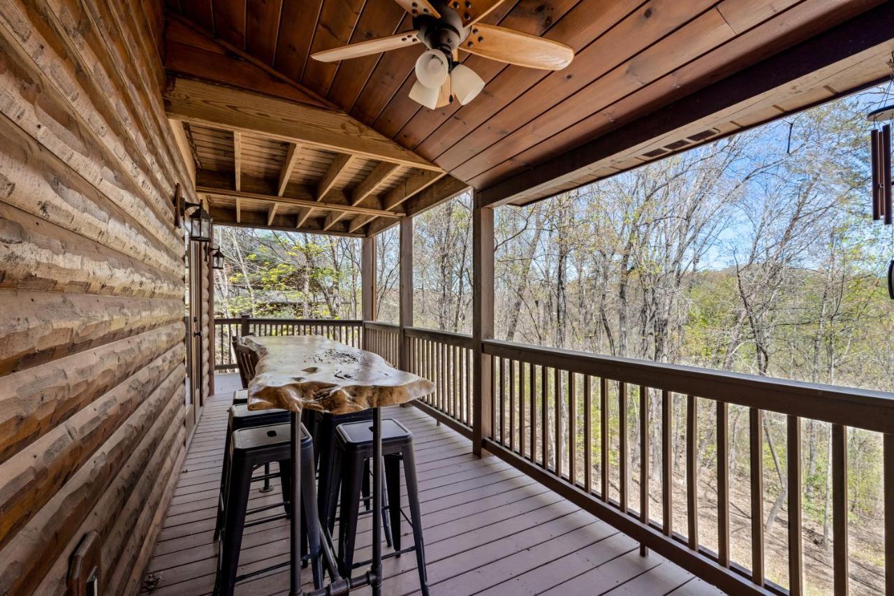 Blue Ridge Bear Bungalow ภายนอก รูปภาพ