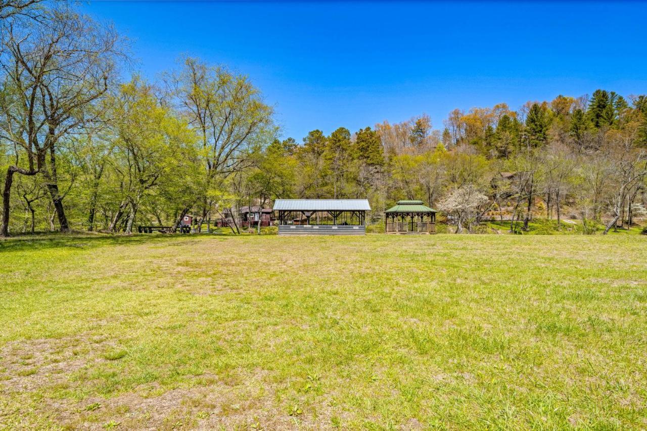 Blue Ridge Bear Bungalow ภายนอก รูปภาพ