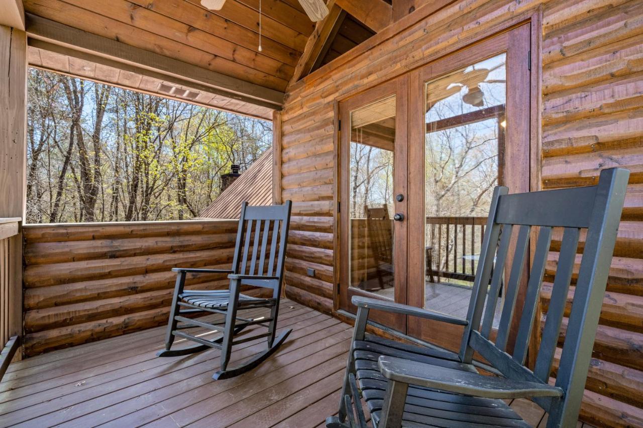 Blue Ridge Bear Bungalow ภายนอก รูปภาพ