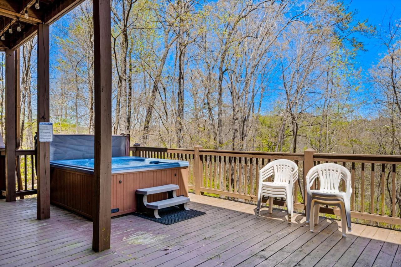 Blue Ridge Bear Bungalow ภายนอก รูปภาพ
