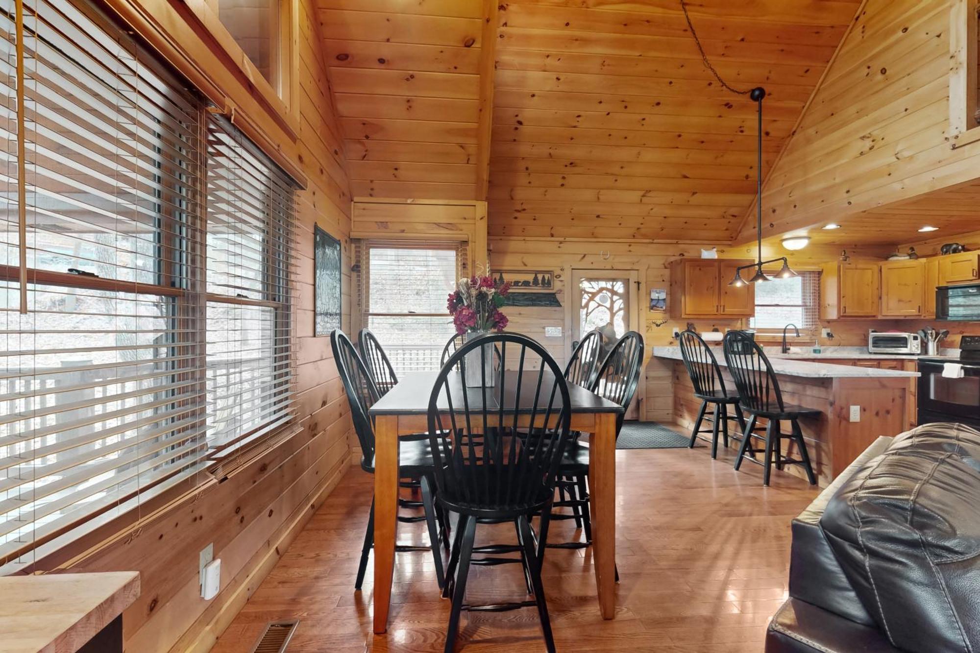 Blue Ridge Bear Bungalow ภายนอก รูปภาพ