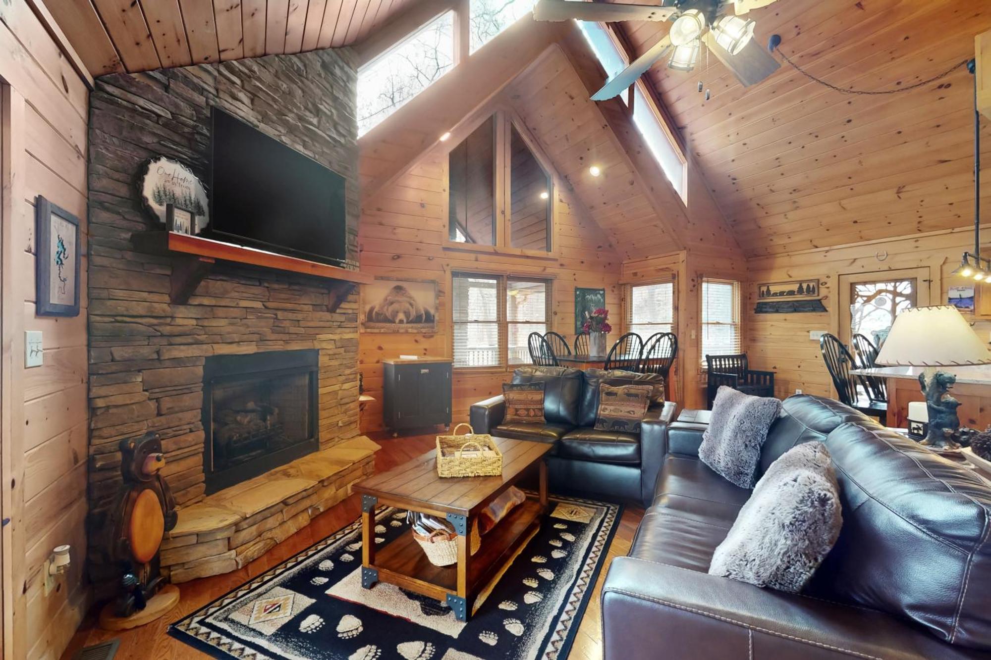 Blue Ridge Bear Bungalow ภายนอก รูปภาพ
