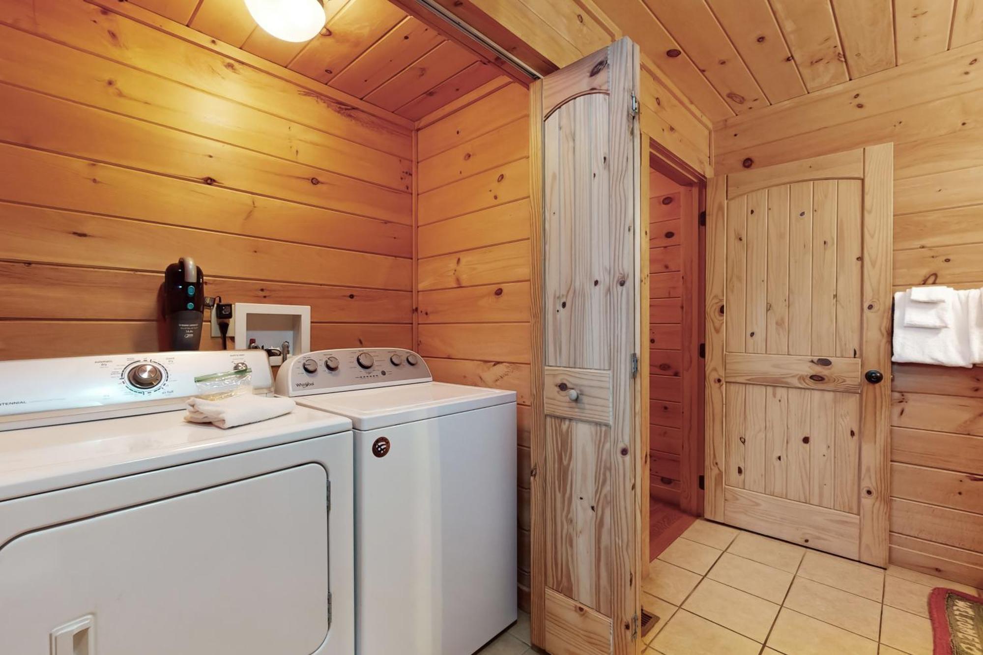 Blue Ridge Bear Bungalow ภายนอก รูปภาพ